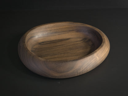 Circular wooden bowl